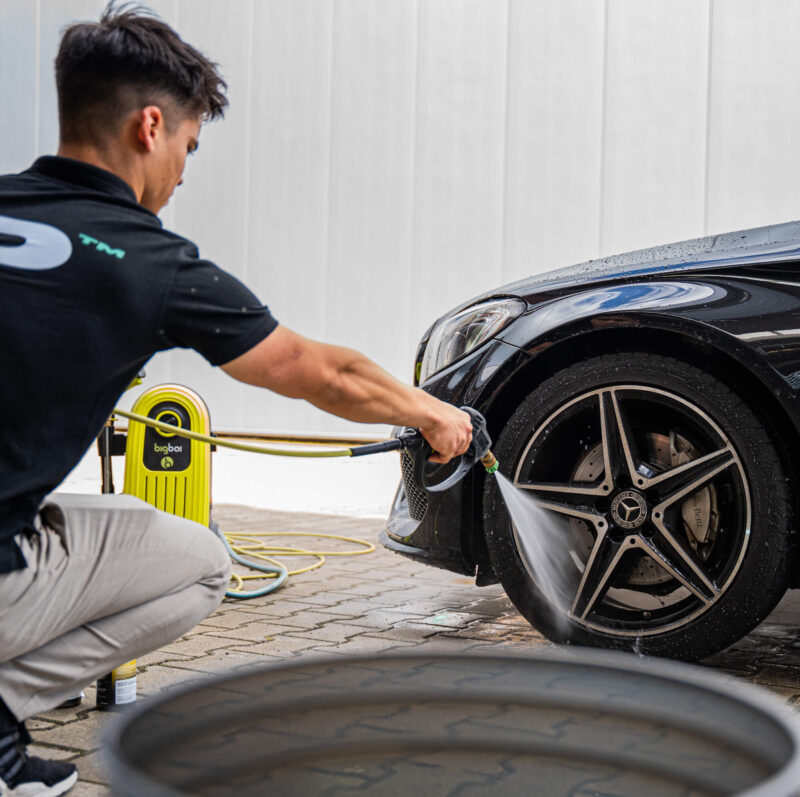 Panuva Perfect Wheel Cleaner - Image 5